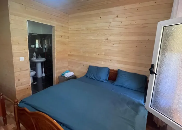 Gospodarstwo wiejskie Guest Hause Artanii Valbone